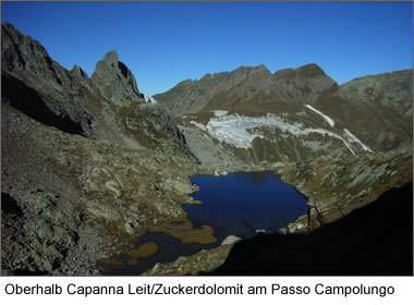 Oberhalb Capanna Leit/Zuckerdolomit am Passo Campolungo